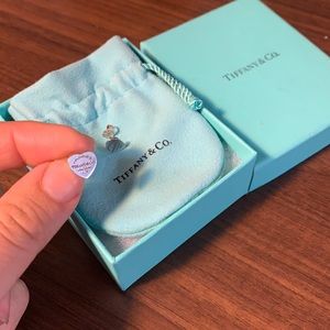 Tiffany & co. Return to Tiffany heart mini earrings